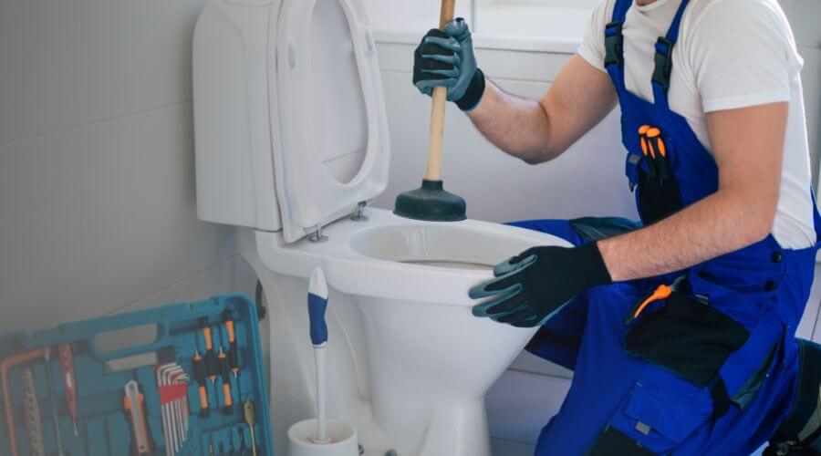 Professional bathroom faucet installation in Palm Beach Gardens, FL
